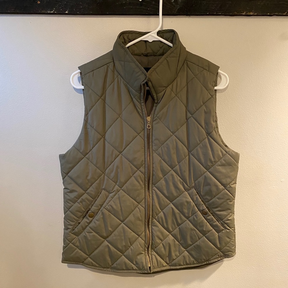 🌿 SOLD 🌿 Gap Puffer Vest